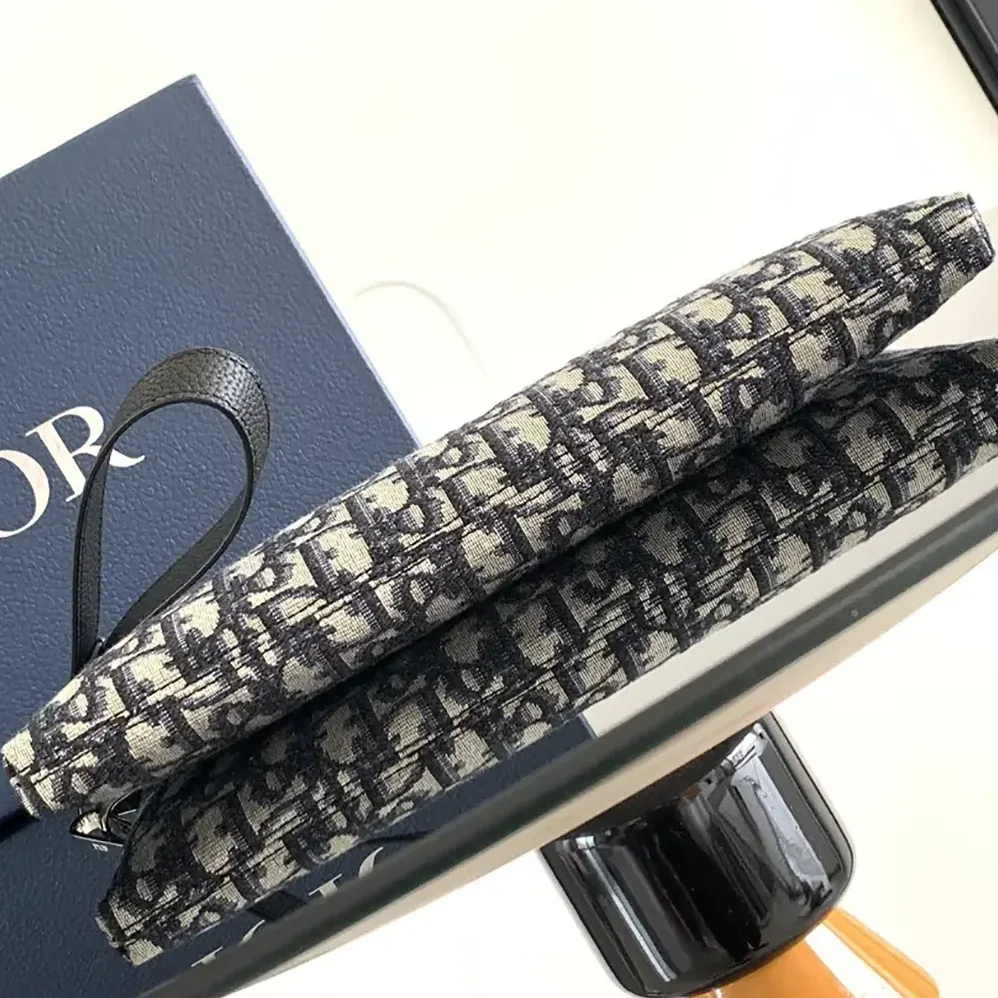 Dior Pouch Beige and Black Dior Oblique Jacquard for Men Dior Pouch Beige and Black Dior Oblique Jacquard for Men