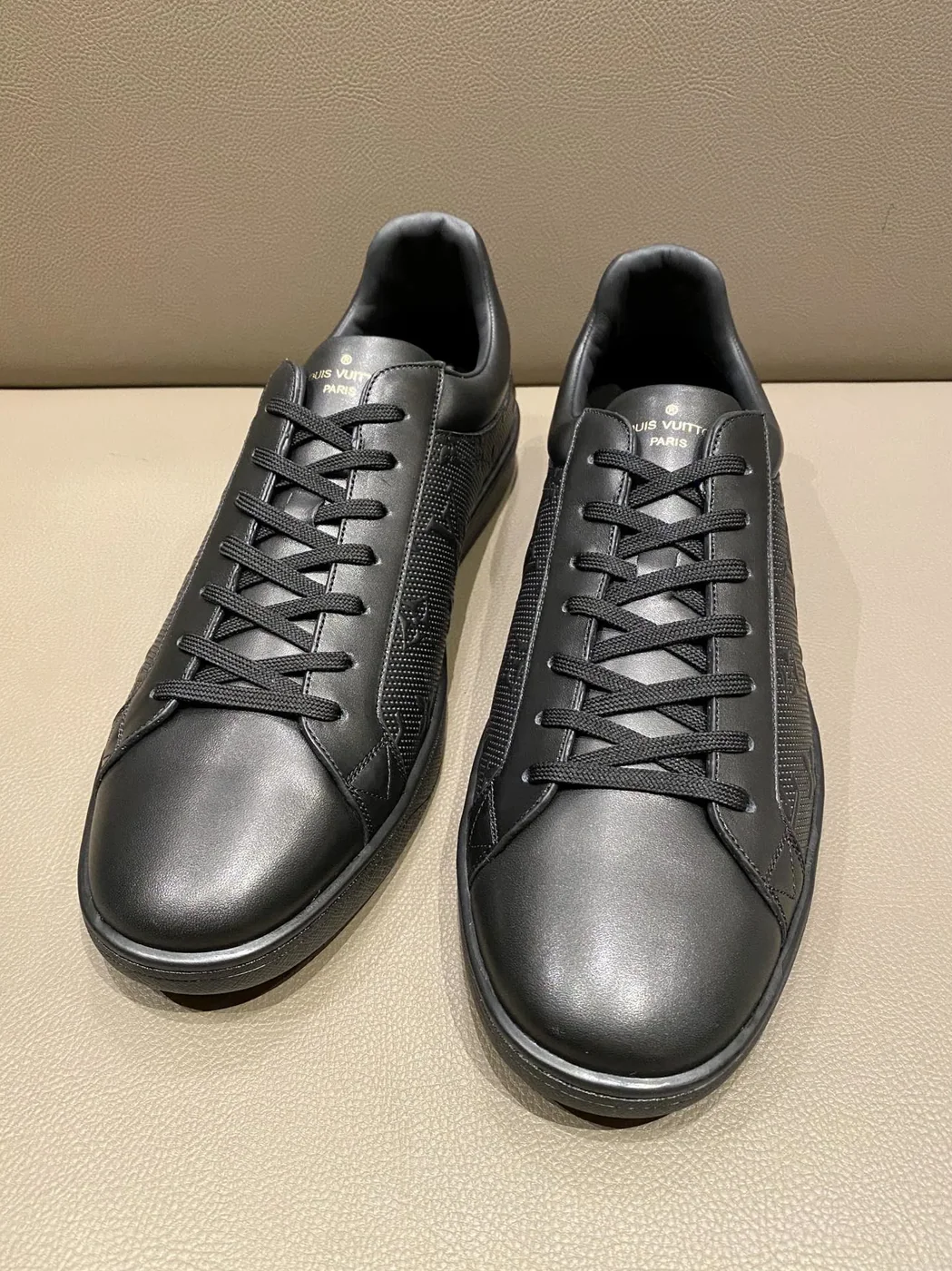 Louis Vuitton Luxembourg Sneaker Black LV 1A8QEB Louis Vuitton Luxembourg Sneaker Black LV 1A8QEB
