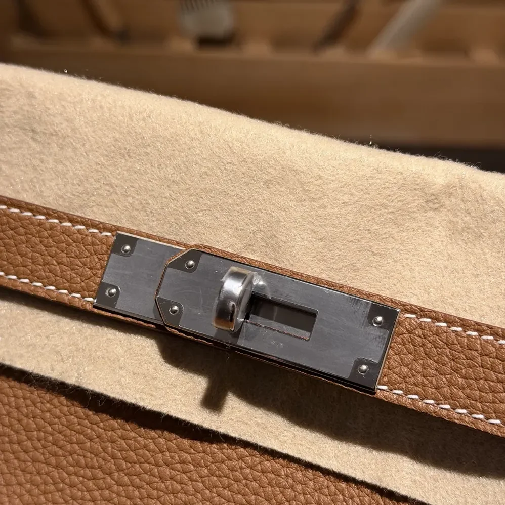 Hermes Togo So Kelly 22 Palladium Hardware for Unisex in Brown