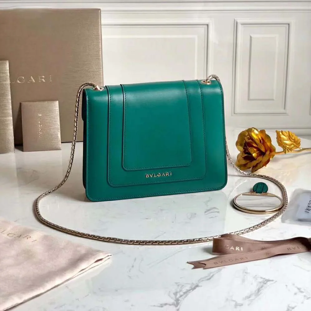 Bvlgari Serpenti Forever Mini Bag in Calf Leather for Women in Green Bvlgari Serpenti Forever Mini Bag in Calf Leather for Women in Green