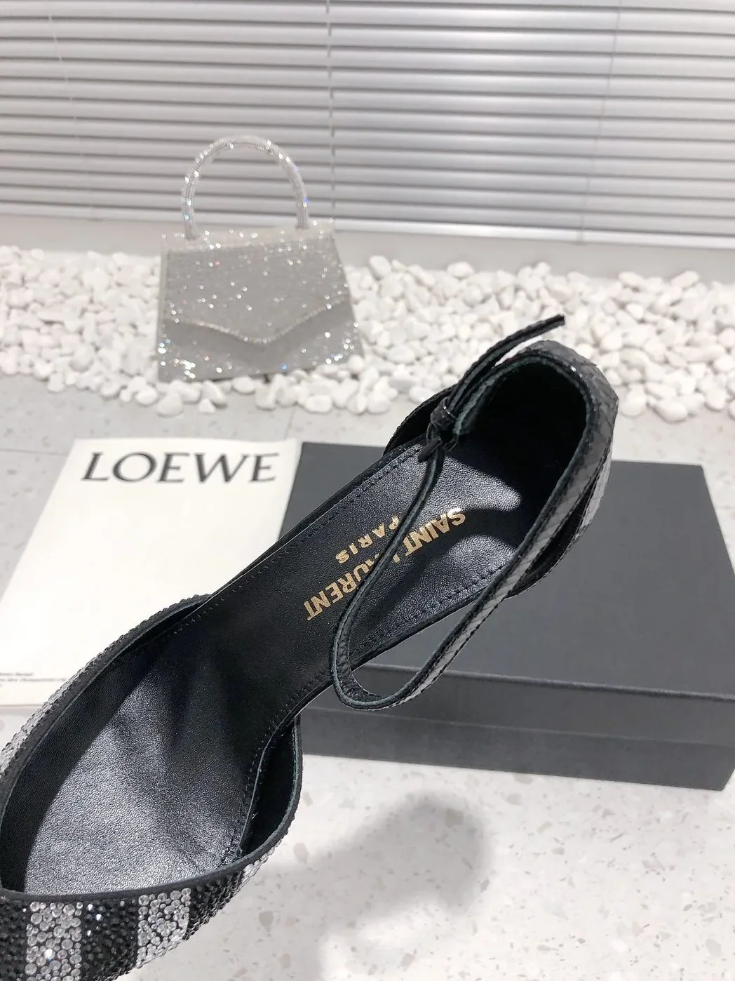 Saint Laurent Glittering Rhinestone Embellished Pumps Black YSL Saint Laurent Glittering Rhinestone Embellished Pumps Black YSL