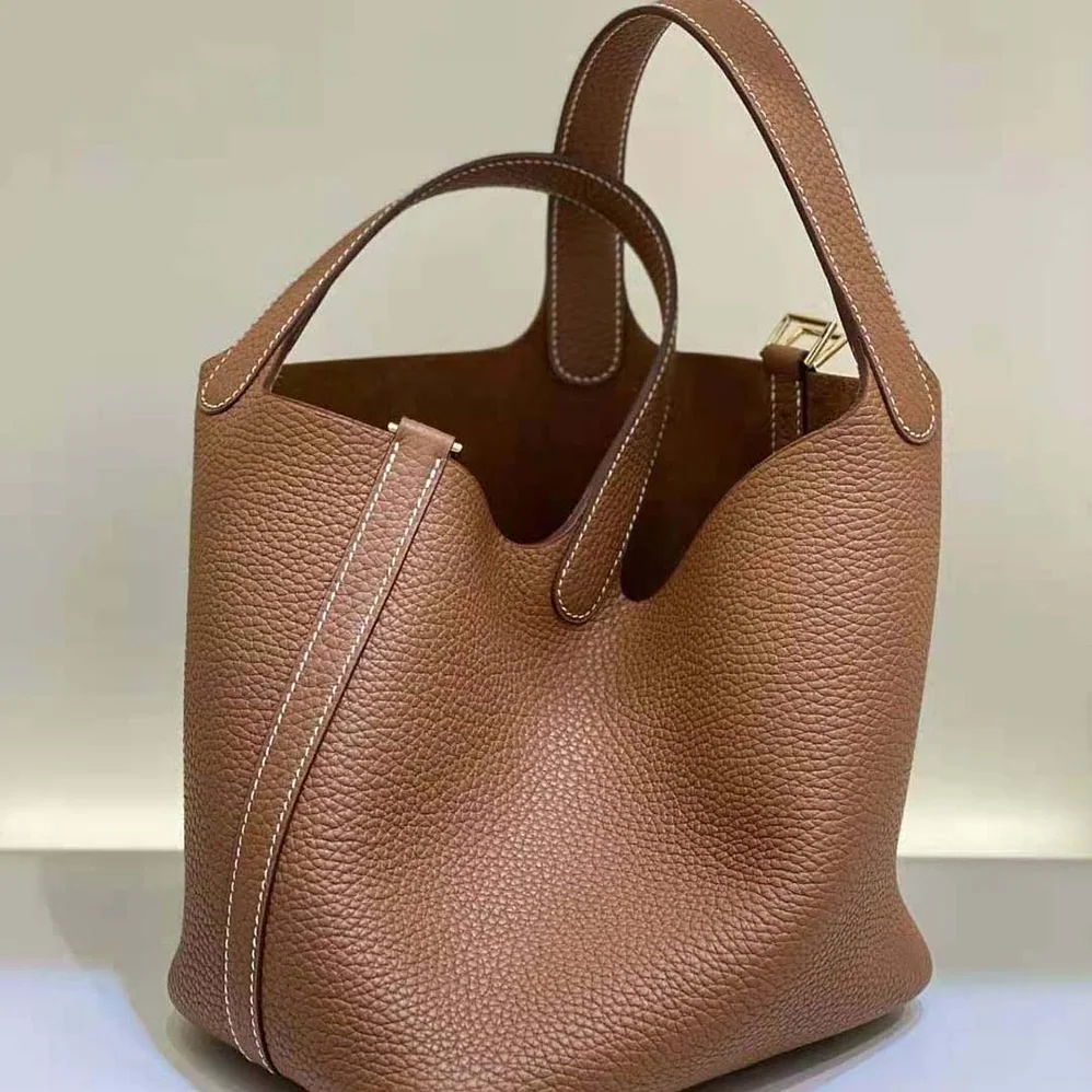 Hermes Picotin Lock 18cm in Clémence leather for Women in Brown Hermes Picotin Lock 18cm in Clémence leather for Women in Brown