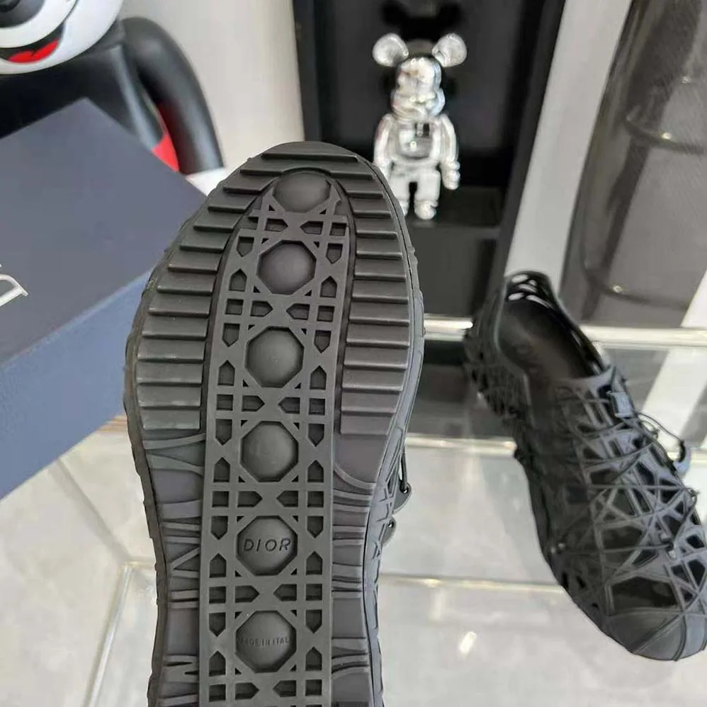 Dior Warp Sandal Black Cosmo Rubber with Warped Cannage Motif for Men