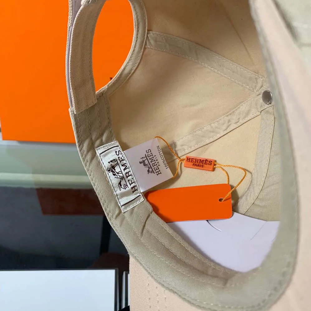 Hermes Miles H Circle Cap in Stretch Cotton for Men in Beige Hermes Miles H Circle Cap in Stretch Cotton for Men in Beige