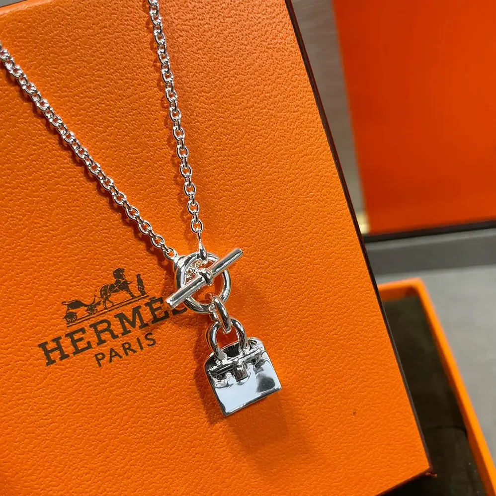 Hermes Amulettes Kelly Pendant for Women Hermes Amulettes Kelly Pendant for Women