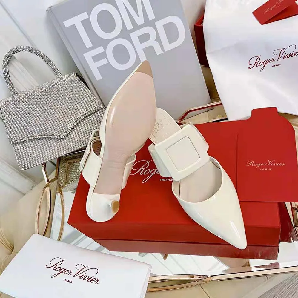 Roger Vivier Viv' In The City Mules in Patent Leather for Women in White