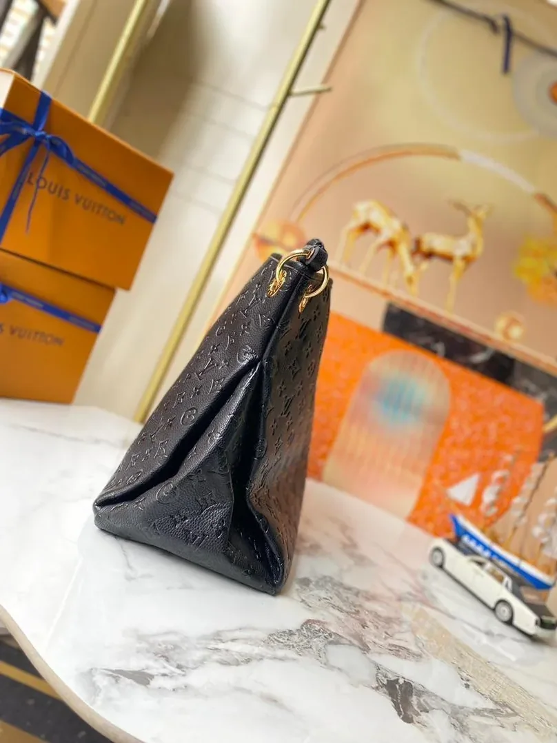 Louis Vuitton Artsy MM Monogram Empreinte Black Louis Vuitton Artsy MM Monogram Empreinte Black