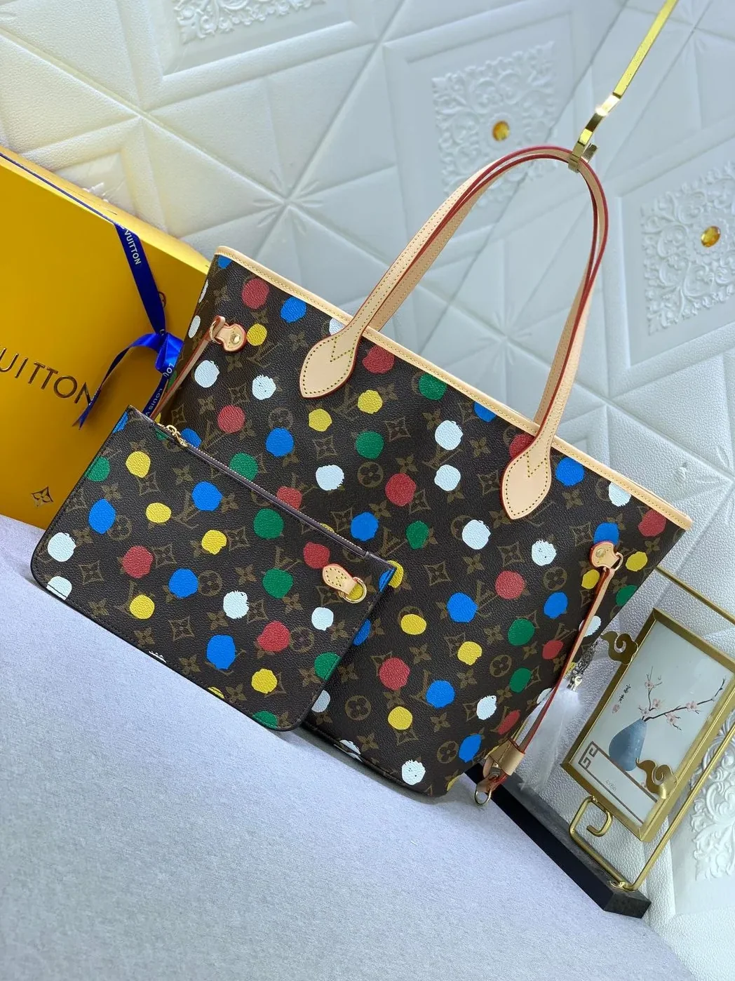 Louis Vuitton LV X YK Neverfull MM / Louis Vuitton LV X YK Neverfull MM /