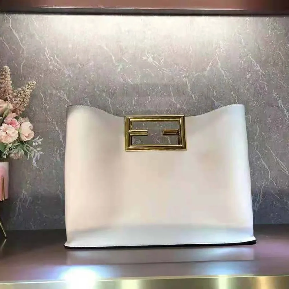 Fendi Way Medium Made of Camellia-Colored Leather Bag for Women in White