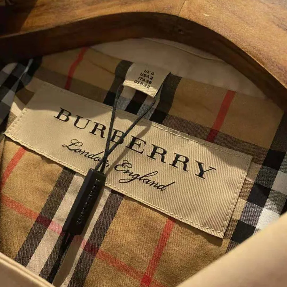 Burberry Horseferry Print Cotton Gabardine Car Coat for Women Burberry Horseferry Print Cotton Gabardine Car Coat for Women