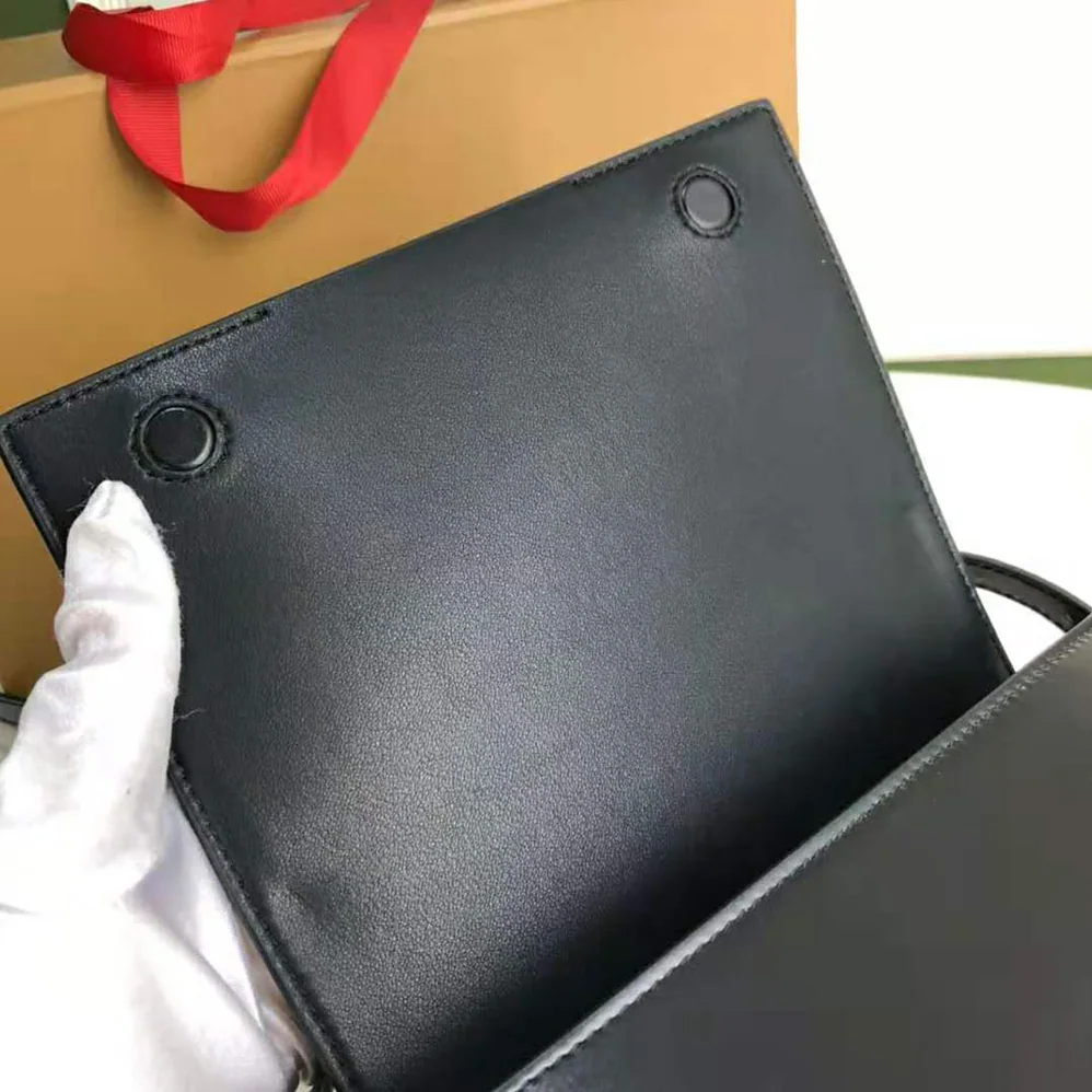 Burberry Small Two-tone Leather Grace Bag for Women in Black