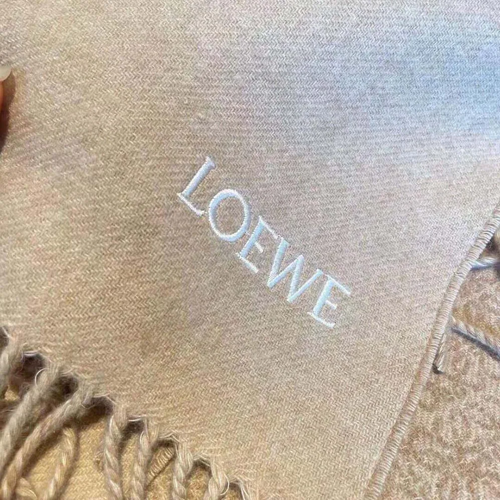 Loewe Scarf in Wool and Cashmere for Unisex in Brown Loewe Scarf in Wool and Cashmere for Unisex in Brown