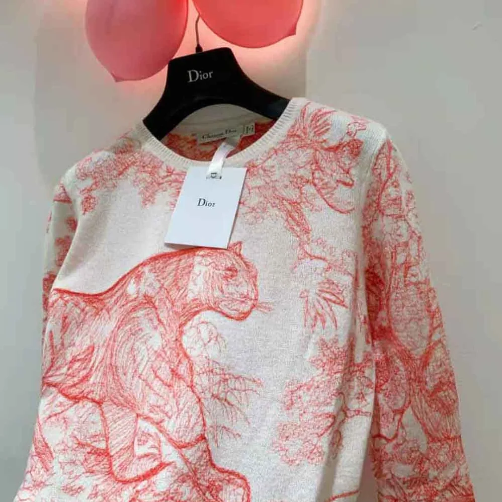 Dior Chez Moi Embroidered Sweater Peony Pink Technical Cashmere Knit for Women Dior Chez Moi Embroidered Sweater Peony Pink Technical Cashmere Knit for Women