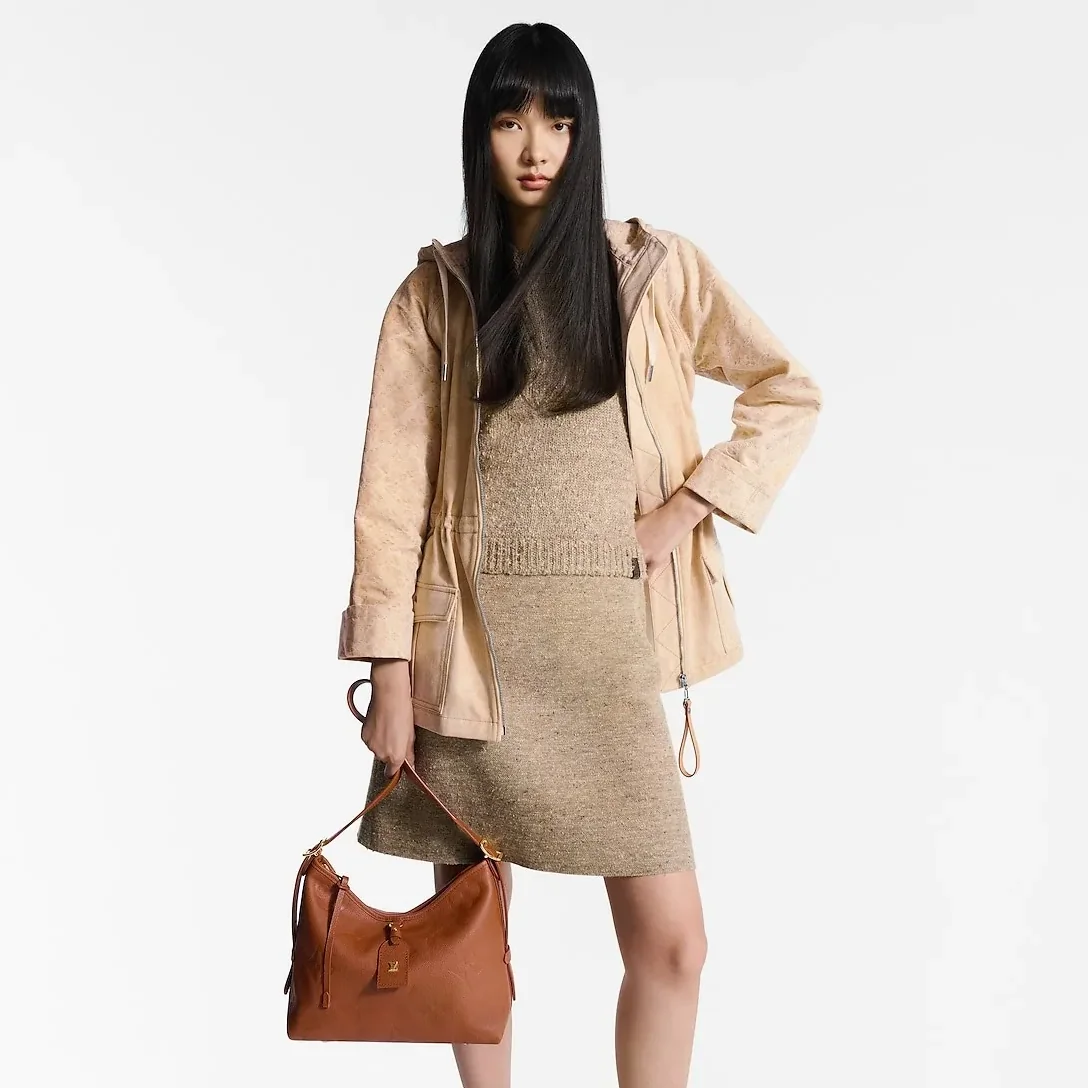 Louis Vuitton CarryAll PM Shoulder Bag in Cognac Brown Gold Hardware