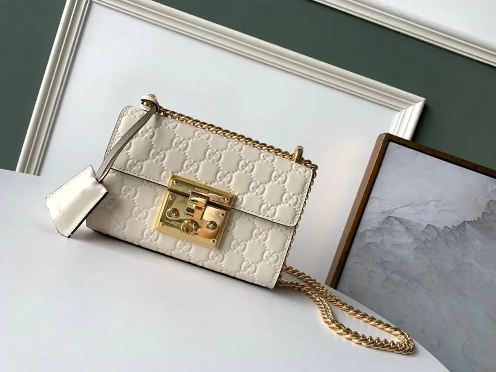 Gucci GG Embossed Padlock Shoulder Bag White Milky / Gucci GG Embossed Padlock Shoulder Bag White Milky /