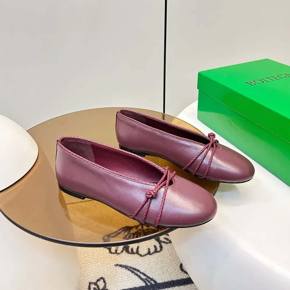 Bottega Veneta Rosa Mary-Jane Ballerina for Women in Deep Mahogany Bottega Veneta Rosa Mary-Jane Ballerina for Women in Deep Mahogany
