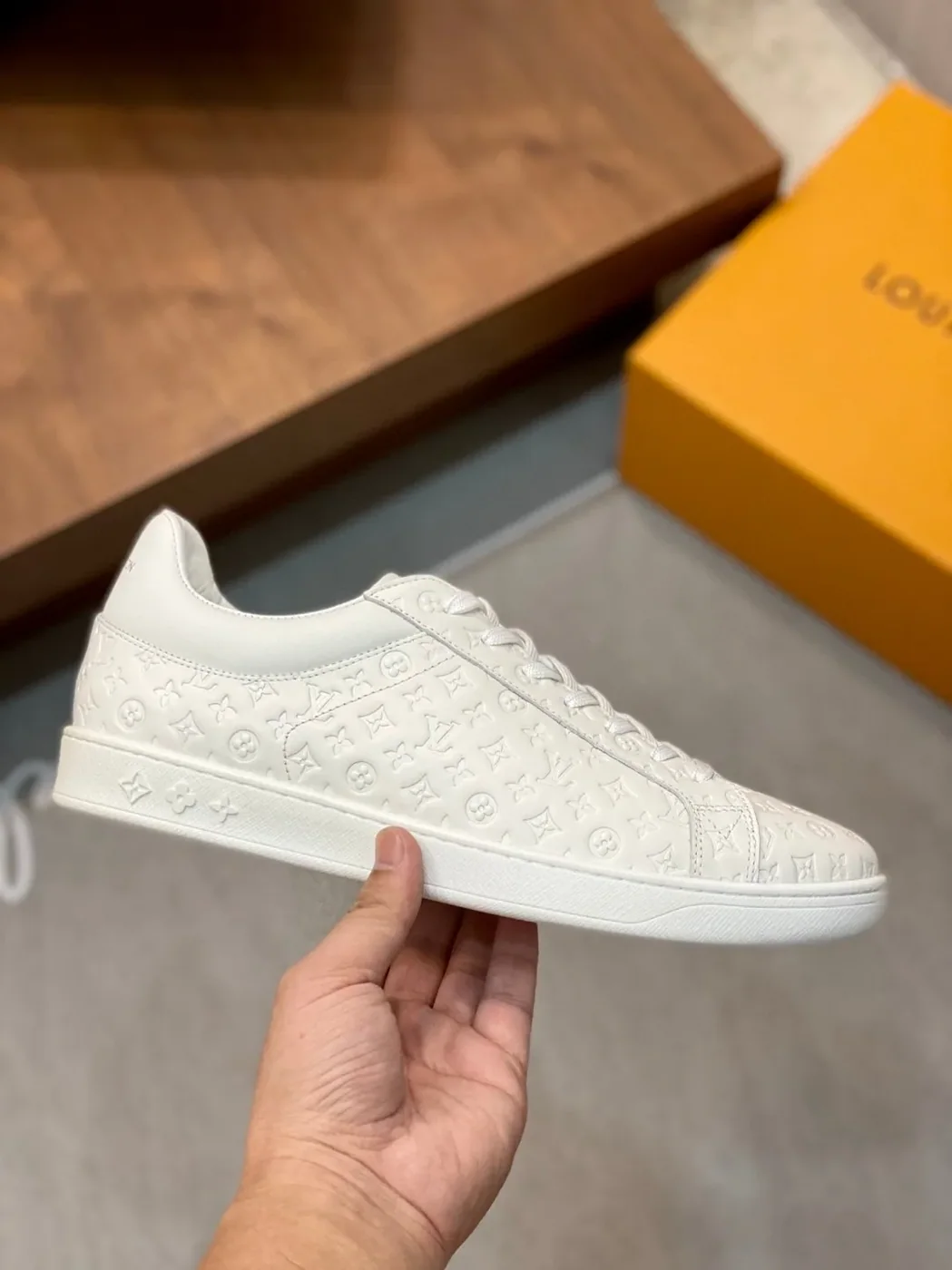 Louis Vuitton Rivoli Sneaker White 1AARI6 Louis Vuitton Rivoli Sneaker White 1AARI6