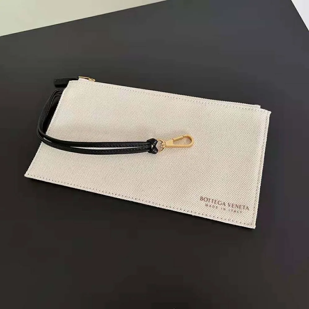Bottega Veneta Medium Arco Tote Bag for Women in Black Bottega Veneta Medium Arco Tote Bag for Women in Black