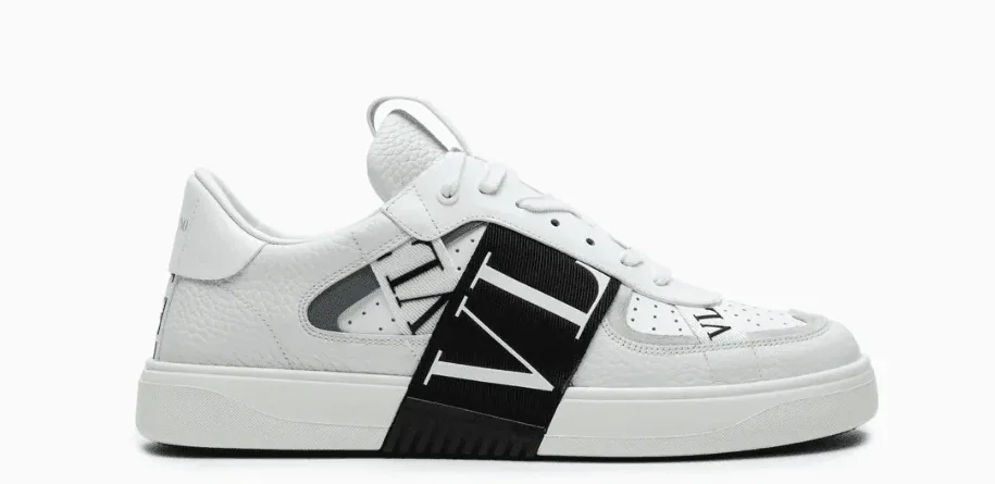 Amazing Garavani White in Black Sneakers