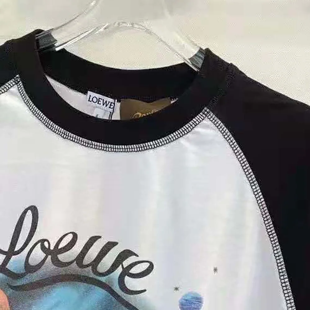 Loewe Cropped landscape T-shirt in Cotton for Women in Black Loewe Cropped landscape T-shirt in Cotton for Women in Black