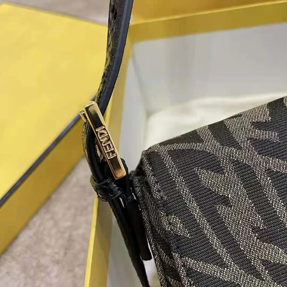 Fendi Baguette 1997 Brown Jacquard FF Vertigo Bag for Women Fendi Baguette 1997 Brown Jacquard FF Vertigo Bag for Women