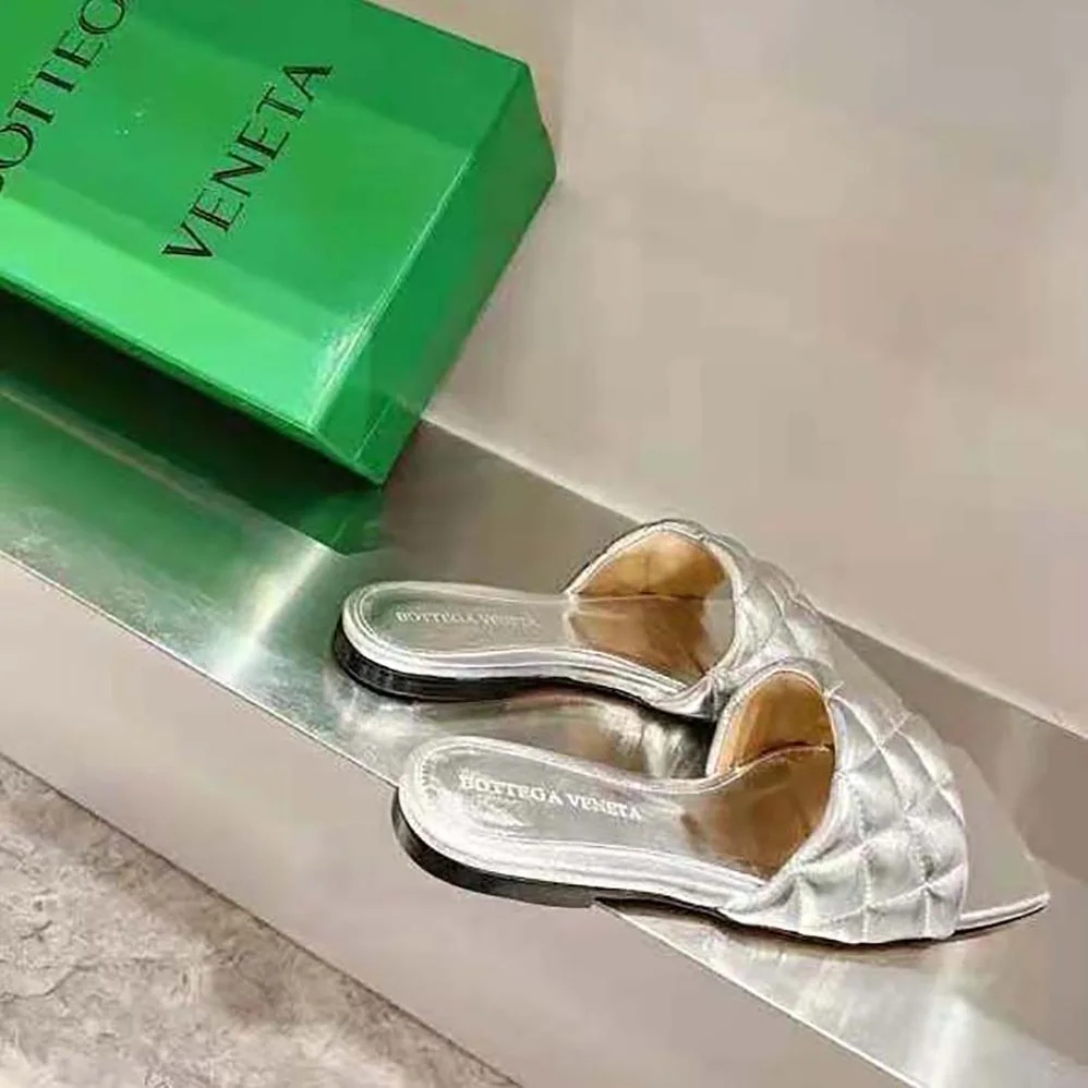 Bottega Veneta Lido Flat Sandal Intreccio Metallised Leather Flat Sandals for Women in Silver