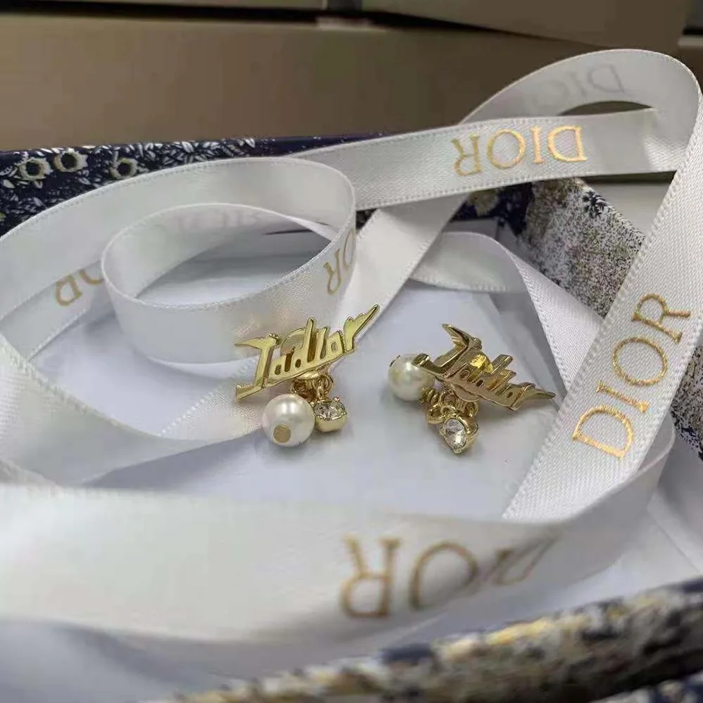 Dior Tribales Earrings Gold-Finish Metal and White Resin Pearls for Women Dior Tribales Earrings Gold-Finish Metal and White Resin Pearls for Women