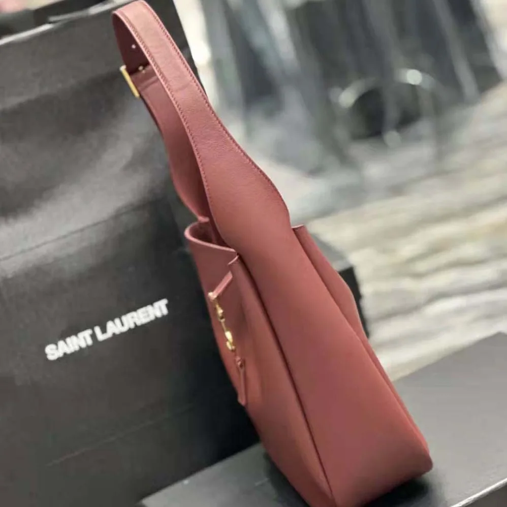 Saint Laurent YSL Le 5 à 7 Soft Small in Smooth Leather for Women in Maroon