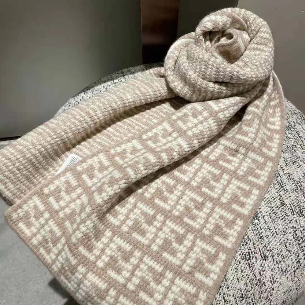 Fendi FF Scarf Dove Gray Cashmere Scarf for Women Fendi FF Scarf Dove Gray Cashmere Scarf for Women