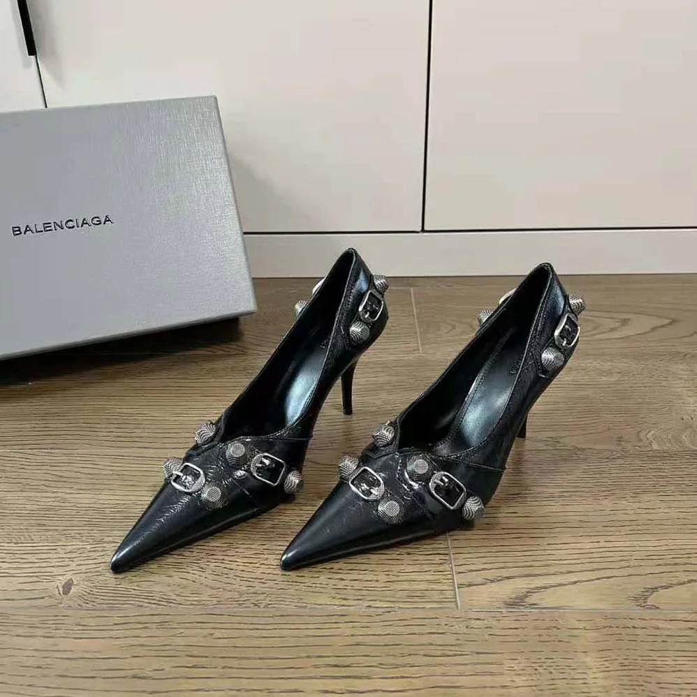 Balenciaga Cagole 90mm Pump in Black Arena Lambskin for Women Balenciaga Cagole 90mm Pump in Black Arena Lambskin for Women