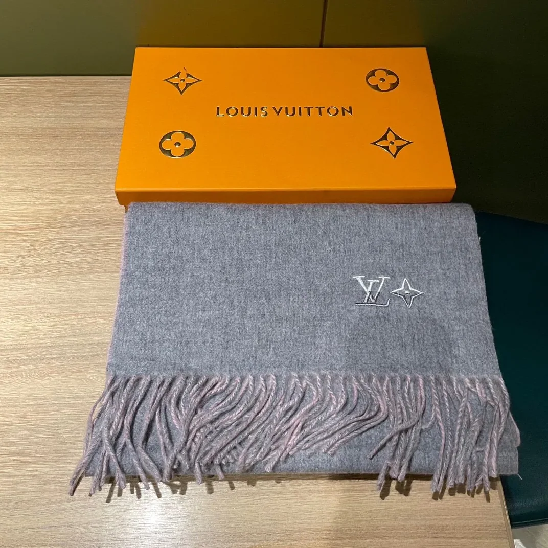 Louis Vuitton The Cashmere Scarf Grey Louis Vuitton The Cashmere Scarf Grey