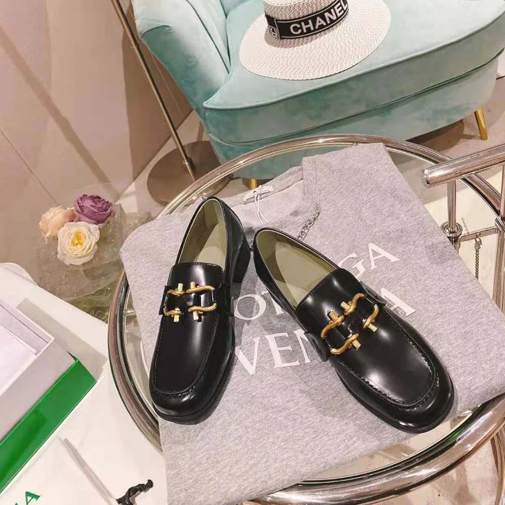 Bottega Veneta Monsieur Loafer in Calfskin Leather for Unisex in Black Bottega Veneta Monsieur Loafer in Calfskin Leather for Unisex in Black