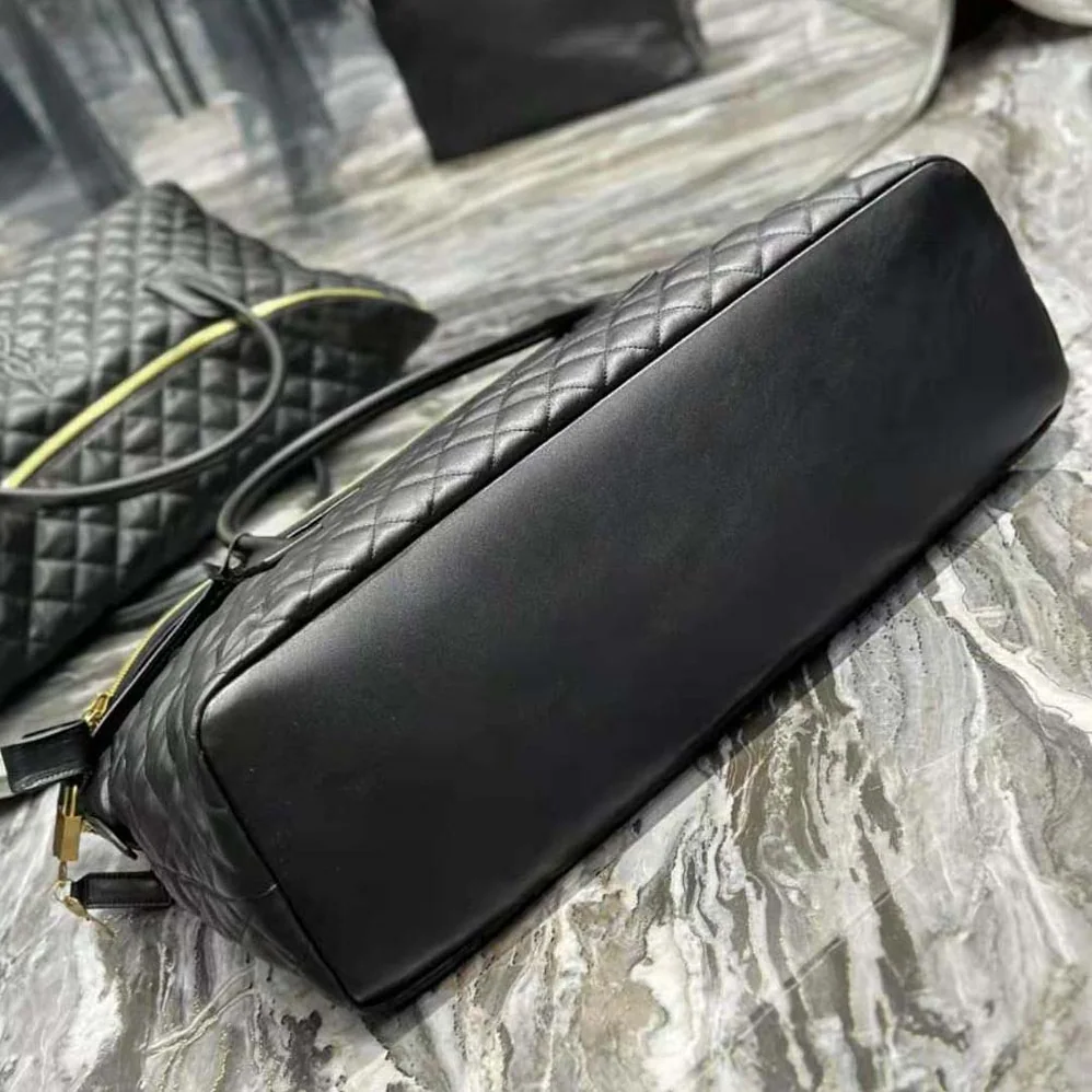 Saint Laurent YSL Es Giant Travel Bag in Quilted Leather for Women in Black Saint Laurent YSL Es Giant Travel Bag in Quilted Leather for Women in Black