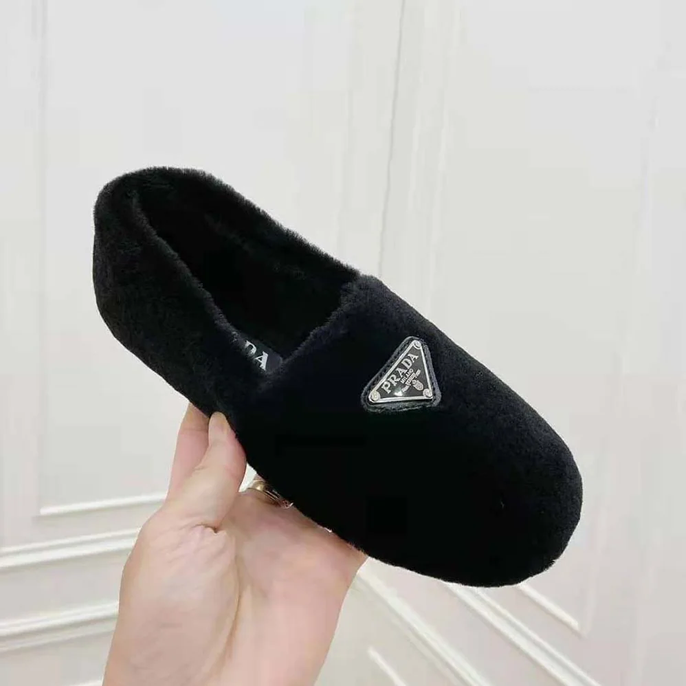 Prada Shearling Slippers in 5 mm Heel Hight for Women in Black