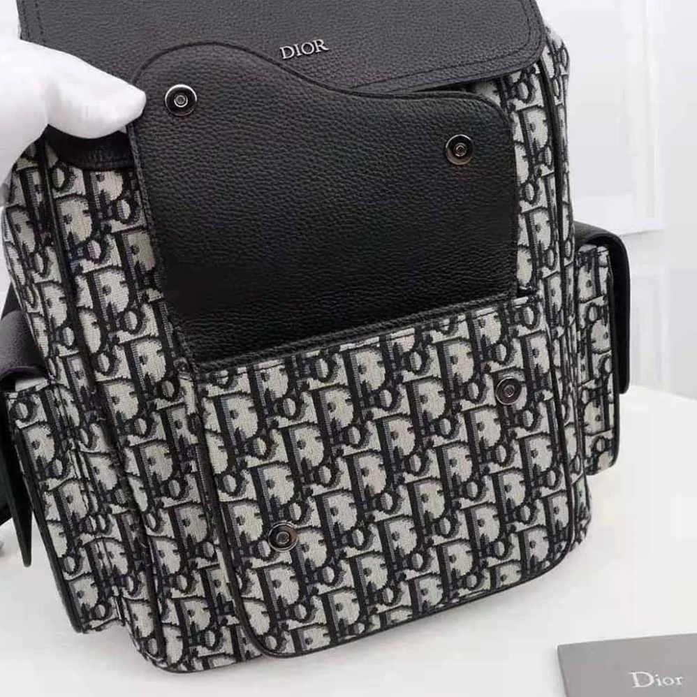 Dior Saddle Backpack Beige and Black Dior Oblique Jacquard and Black Grained Calfskin for Men Dior Saddle Backpack Beige and Black Dior Oblique Jacquard and Black Grained Calfskin for Men