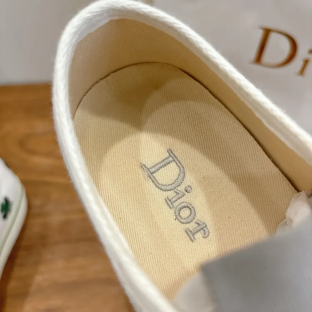 Dior Saltwind Sneaker White Cotton Embroidered with Bright Green Dior Clover Motif for Unisex