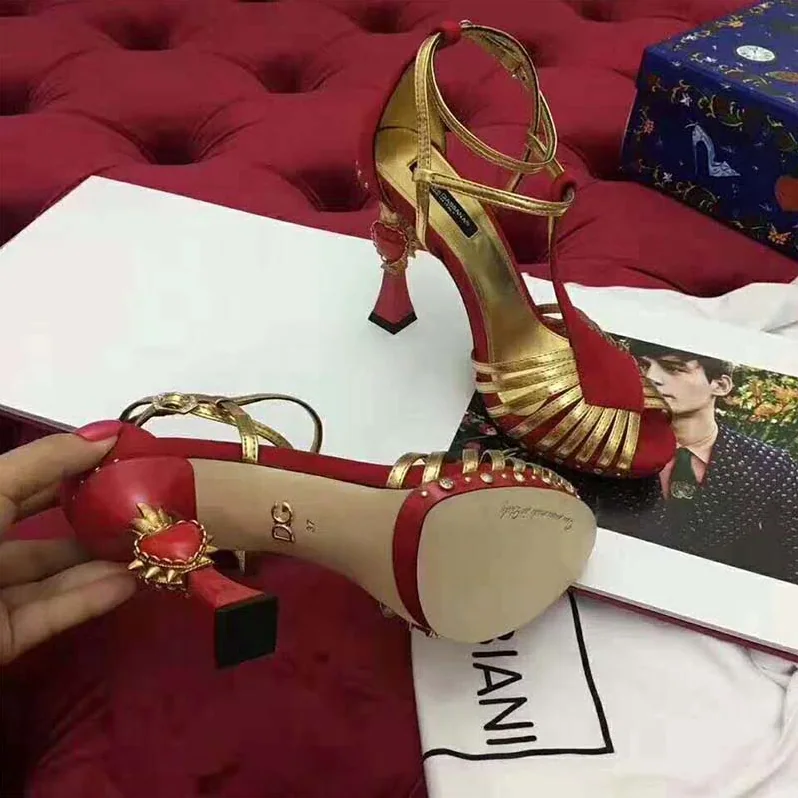 Dolce Gabbana D&G Shoes Sandals in Suede and Mordore with Sculpted Heel-105mm for Women in Red Dolce Gabbana D&G Shoes Sandals in Suede and Mordore with Sculpted Heel-105mm for Women in Red
