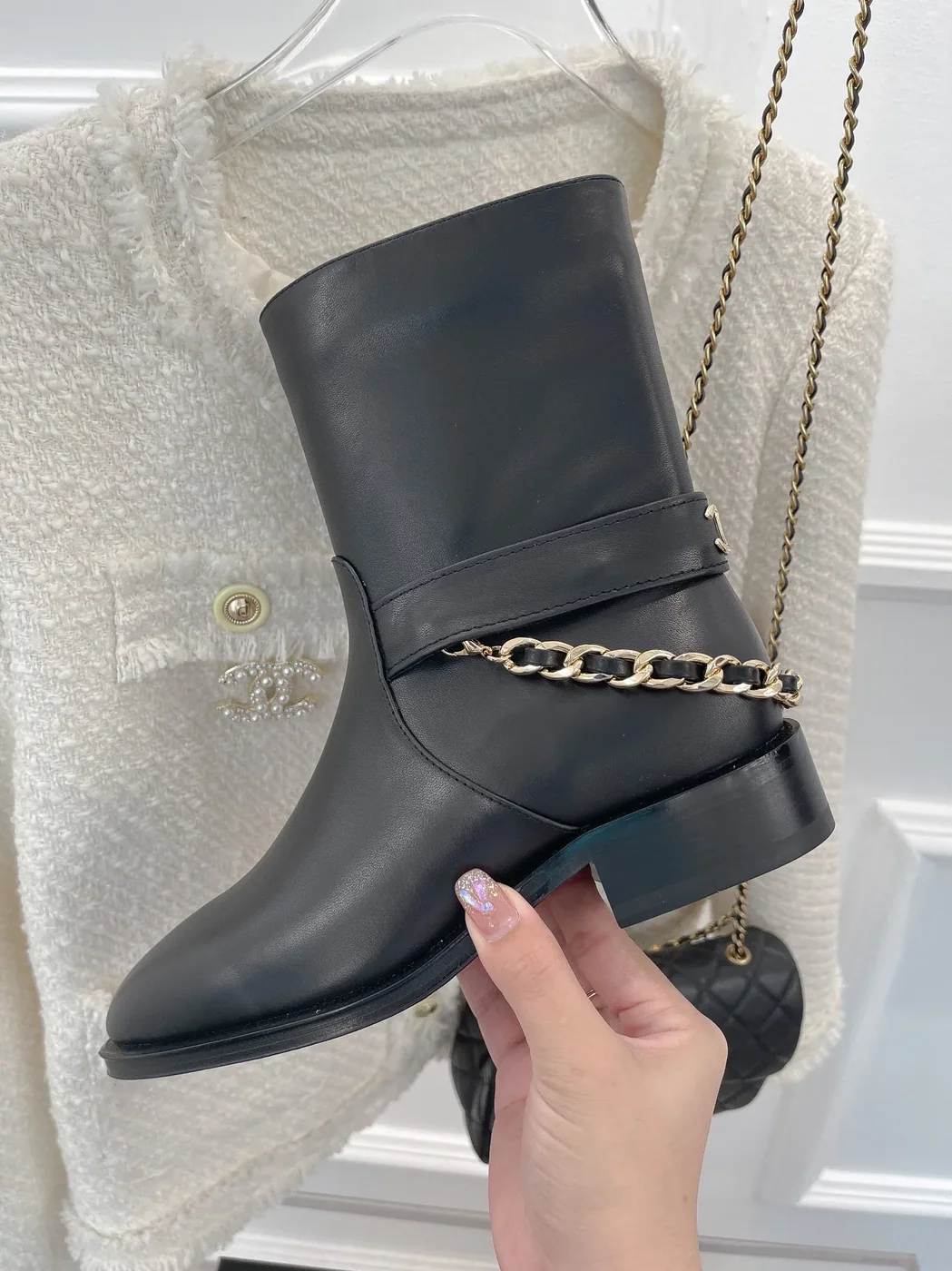 Chanel Ankle Boots With Chain Black / Chanel Ankle Boots With Chain Black /