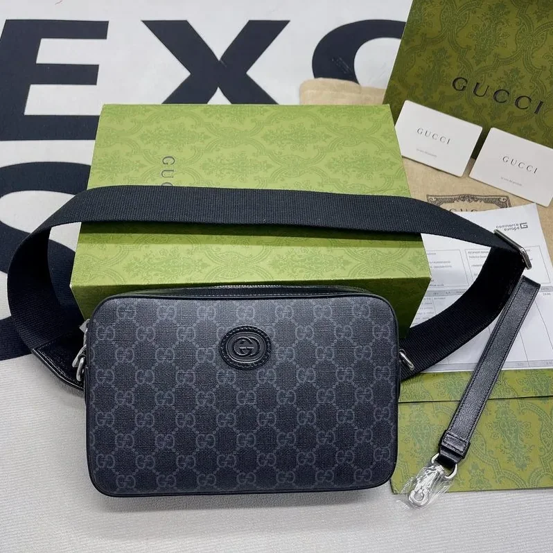 Gucci Shoulder Bag With Interlocking G in Black GG Supreme Canvas Gucci Shoulder Bag With Interlocking G in Black GG Supreme Canvas