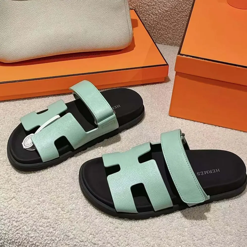 Hermes Chypre Sandal-Light Green H231295ZvDF350 for Unisex