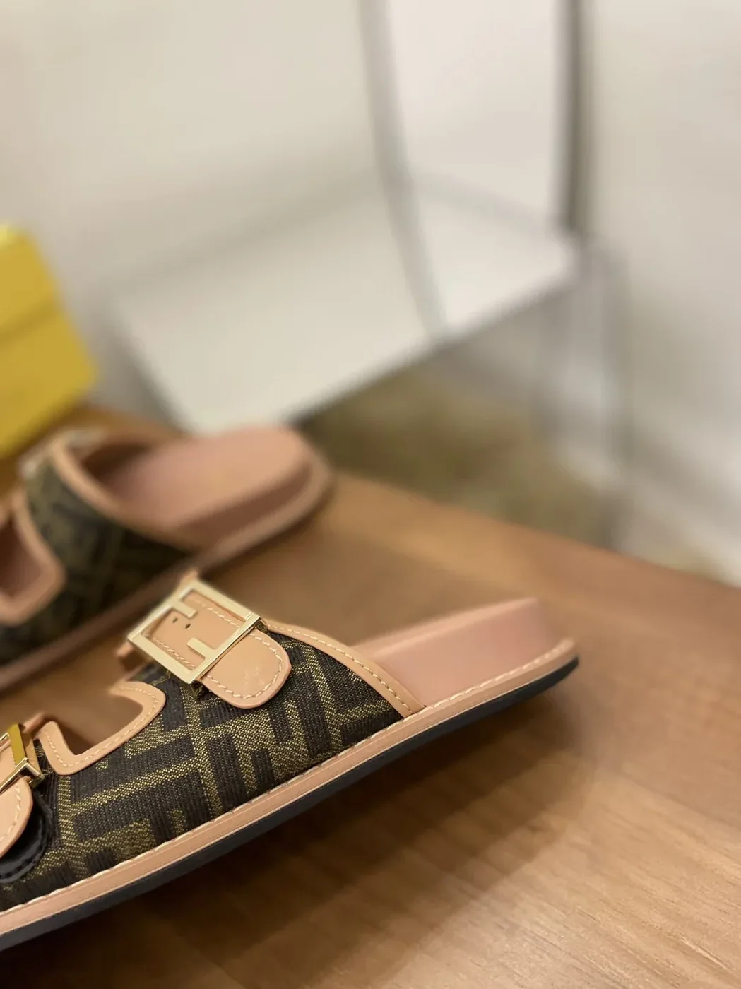Fendi Feel Slides Dark Pink