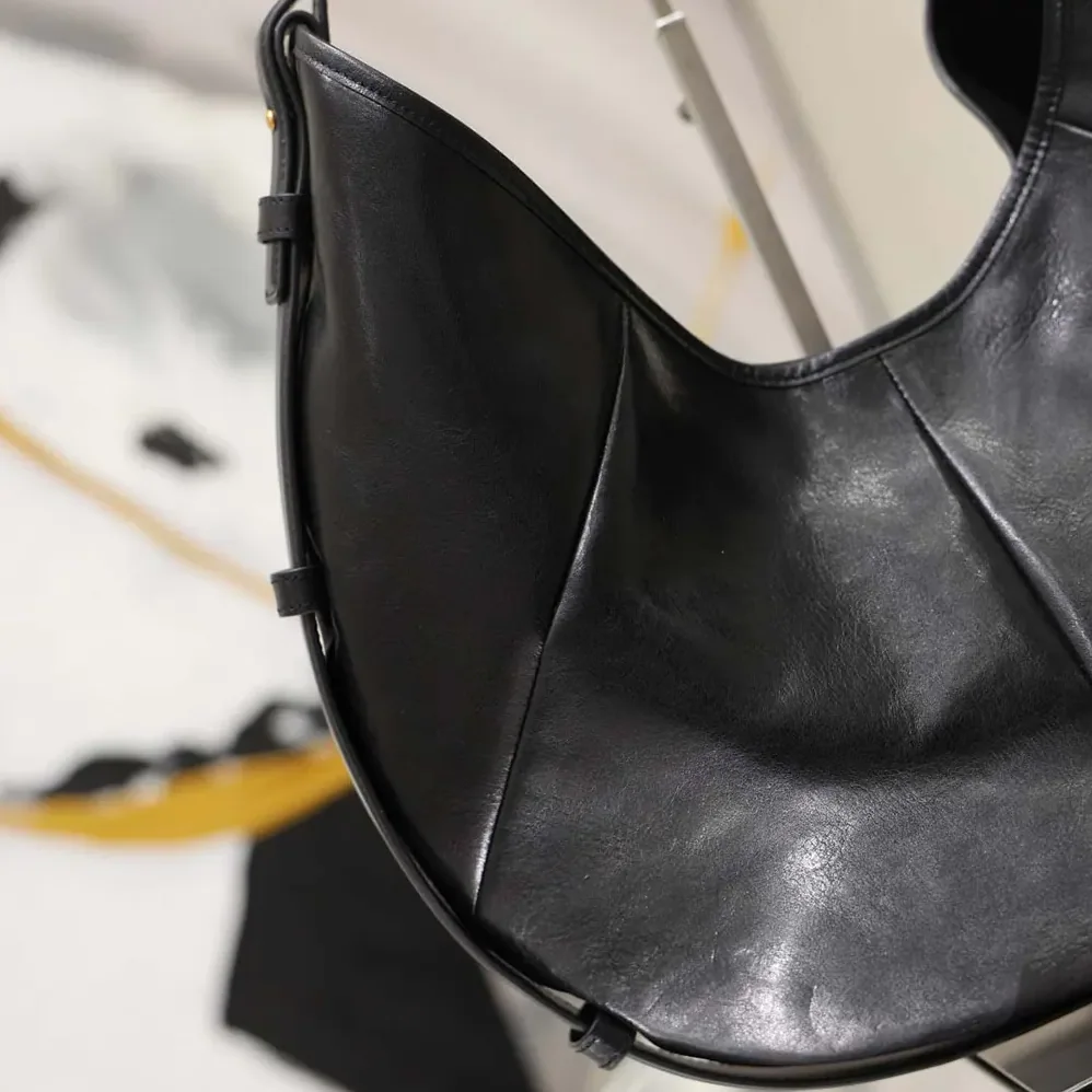 Saint Laurent YSL Mombasa Medium In Leather for Women in Black