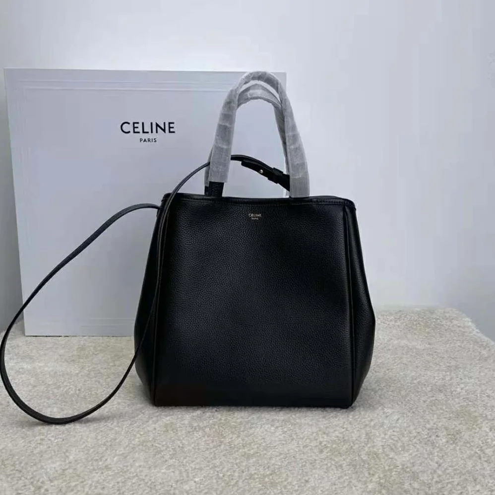 Celine Small Folded Cabas in Grained Calfskin for Women in Black