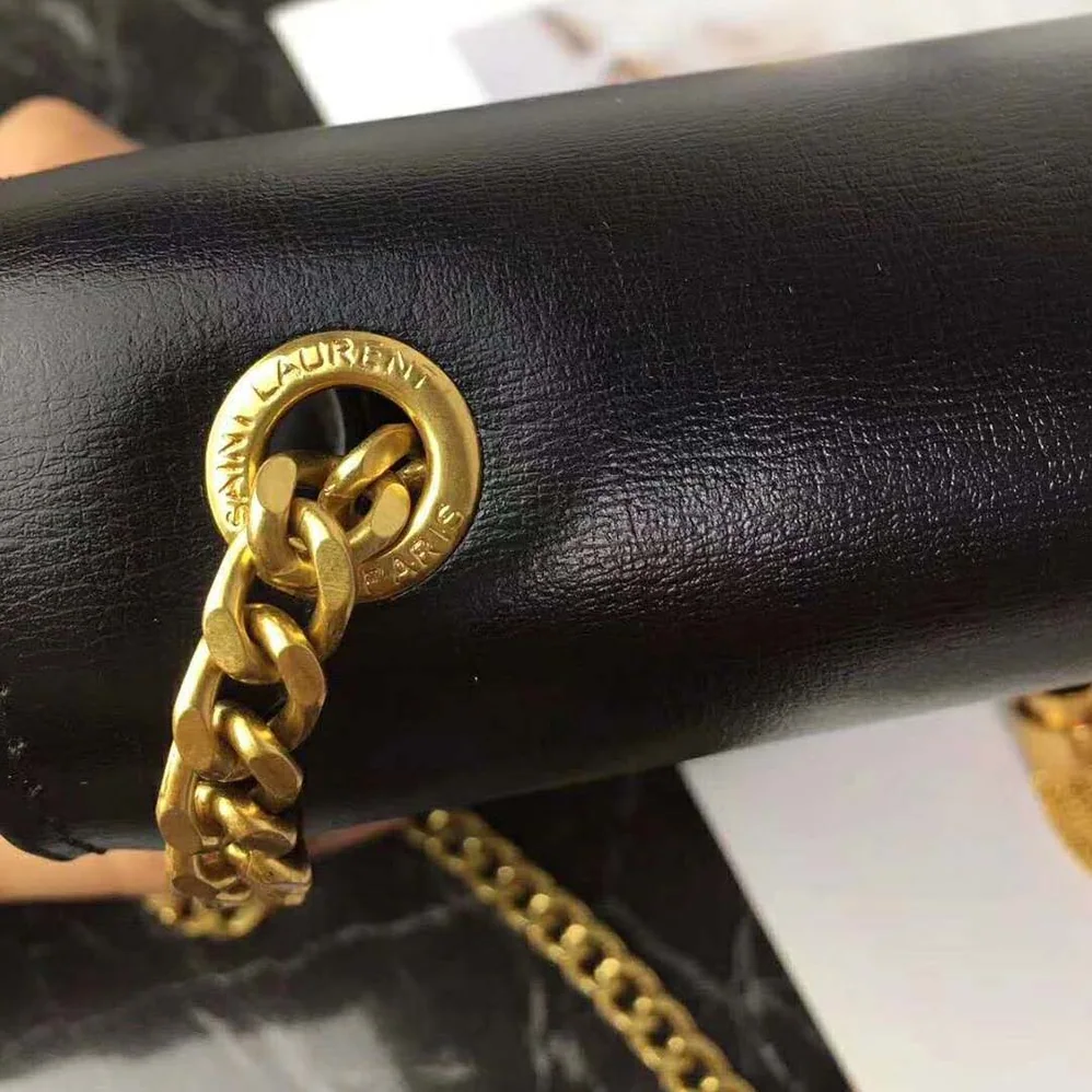 Saint Laurent YSL Kate Medium Tassel Smooth Leather for Women in Black Saint Laurent YSL Kate Medium Tassel Smooth Leather for Women in Black