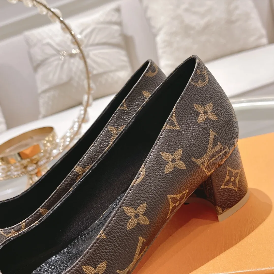 Louis Vuitton Madeleine Pump Brown / Louis Vuitton Madeleine Pump Brown /