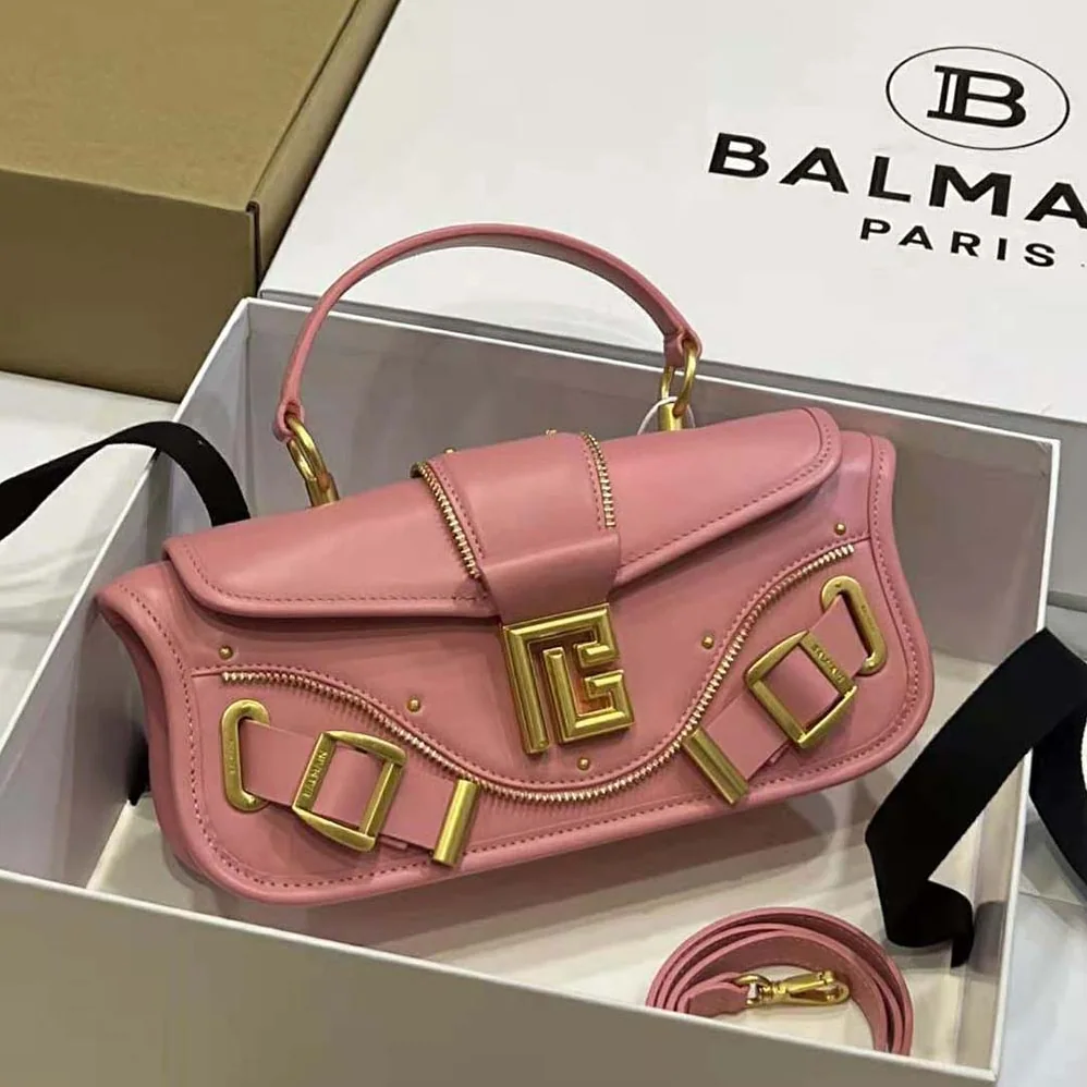 Balmain Blaze Clutch Bag in Smooth Leather for Women in Pink Balmain Blaze Clutch Bag in Smooth Leather for Women in Pink