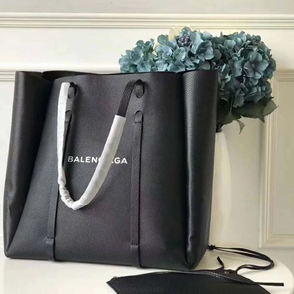 Balenciaga Everyday Tote S Calfskin Tote with Thin Handles for Women
