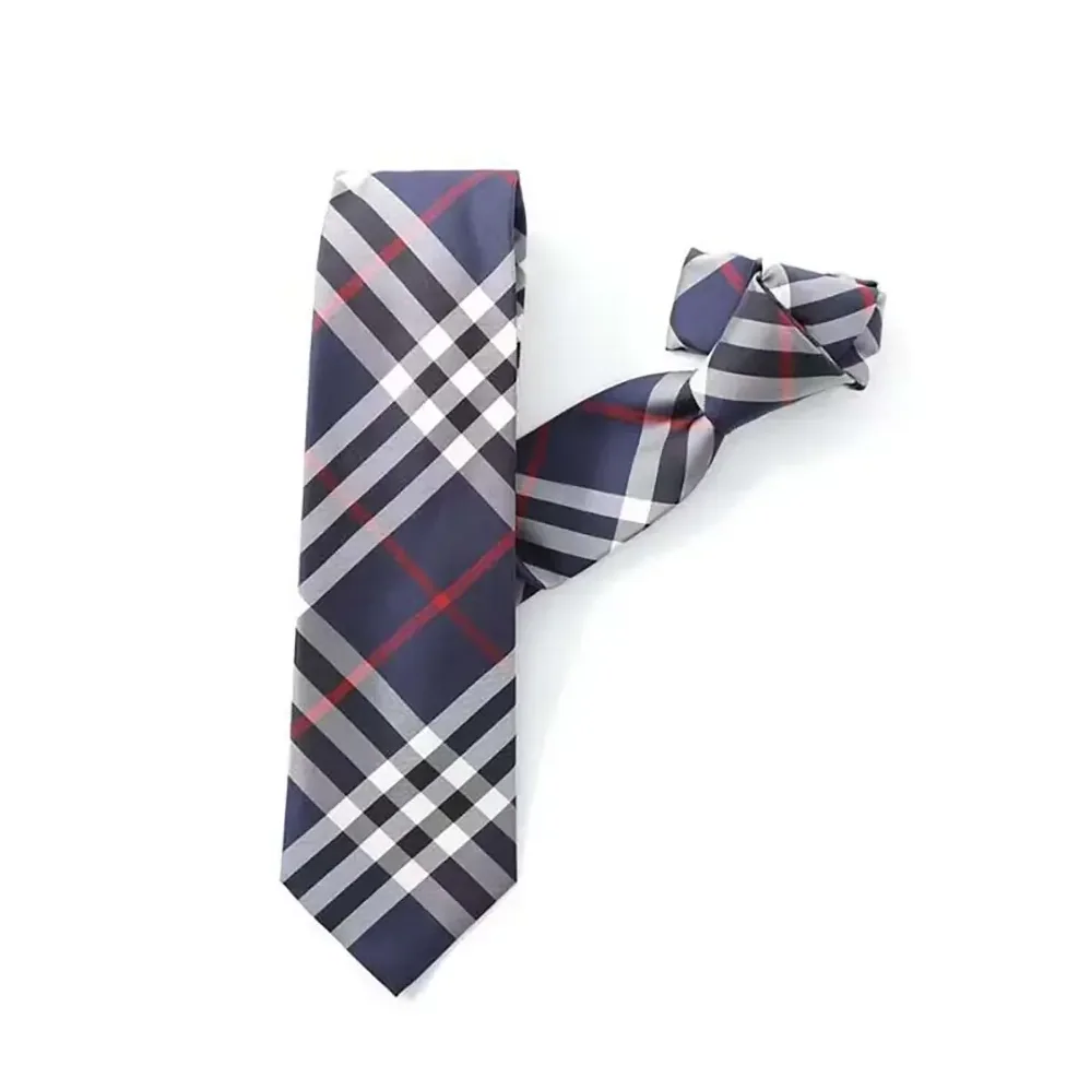 Burberry Classic Cut Vintage Check Silk Tie for Men in Navy