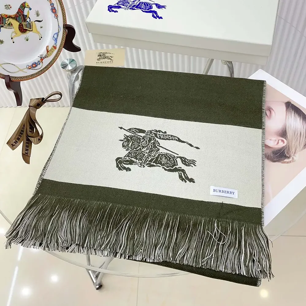Burberry EKD Logo Wool Scarf for Unisex in Dark Green