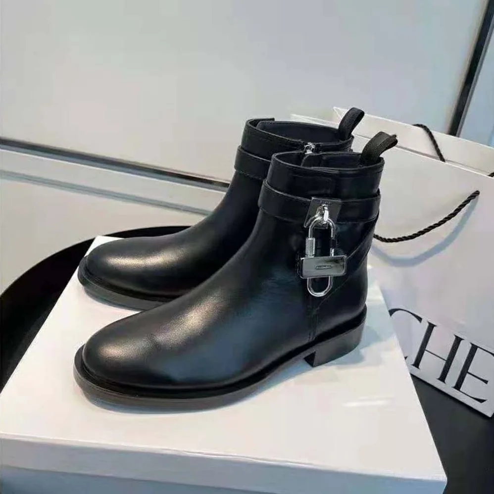 Givenchy Boots in Leather with Padlock for Women